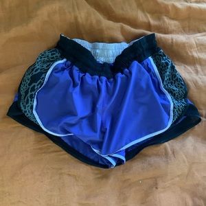 lulu lemon purple running shorts